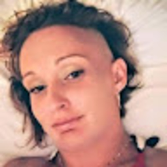 Meet your Posher, Candi - Picture 1 of 1